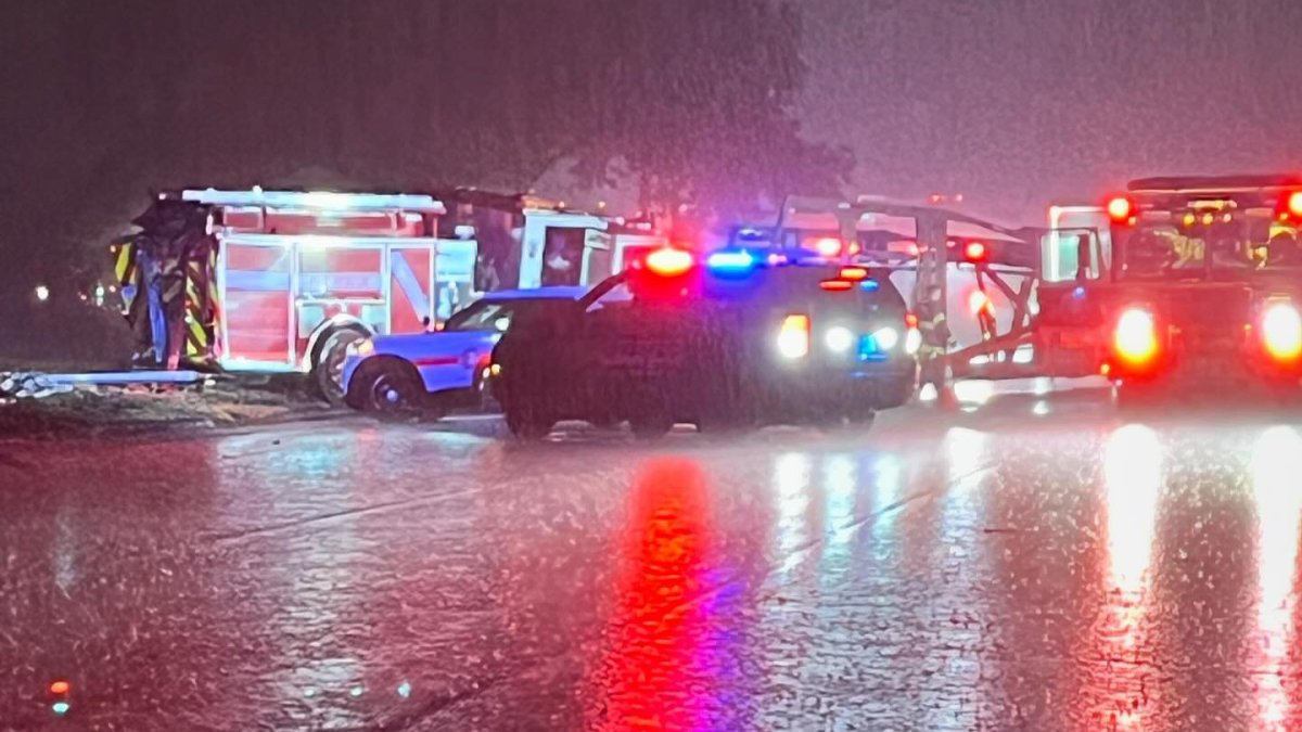Firefighters injured while responding to crash on I-95 in Greenwich ...