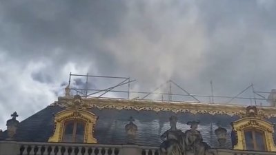 Fire breaks out near the Palace of Versailles