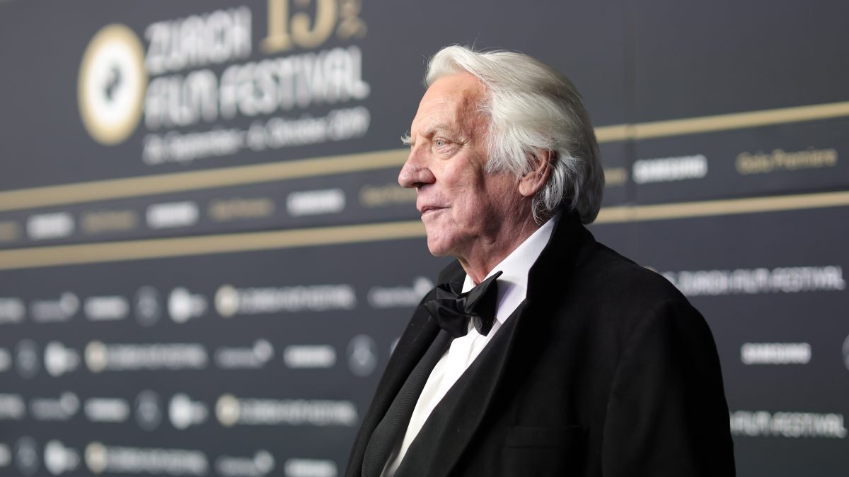 Donald Sutherland, ‘M.A.S.H.’ star, dead at 88 – NBC New York