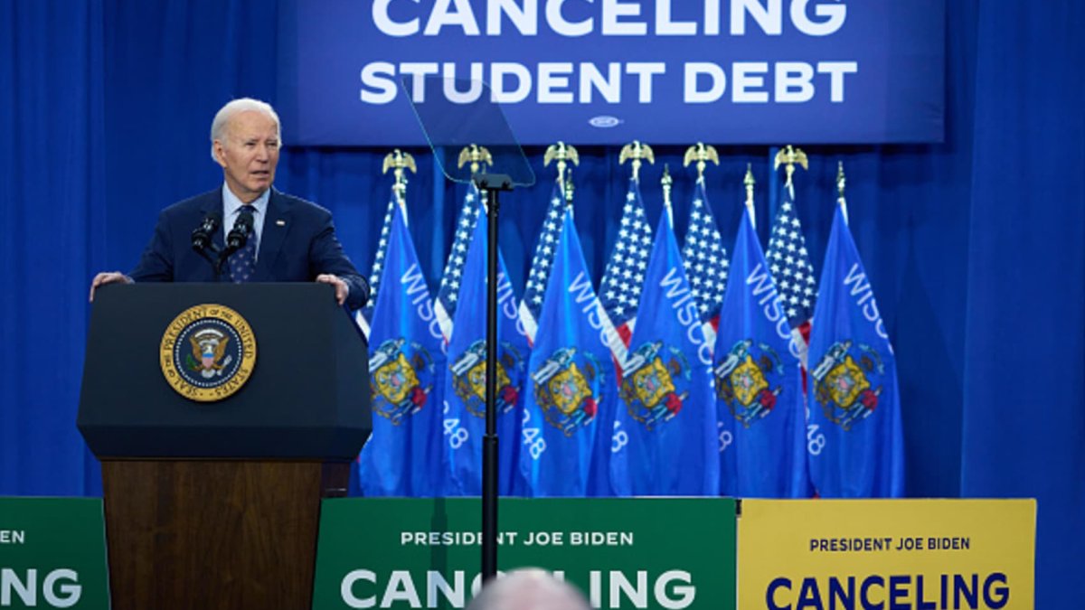 Biden could try to deliver on sweeping student loan weeks