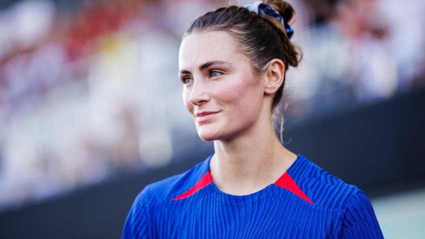 5 things to know about Emily Fox