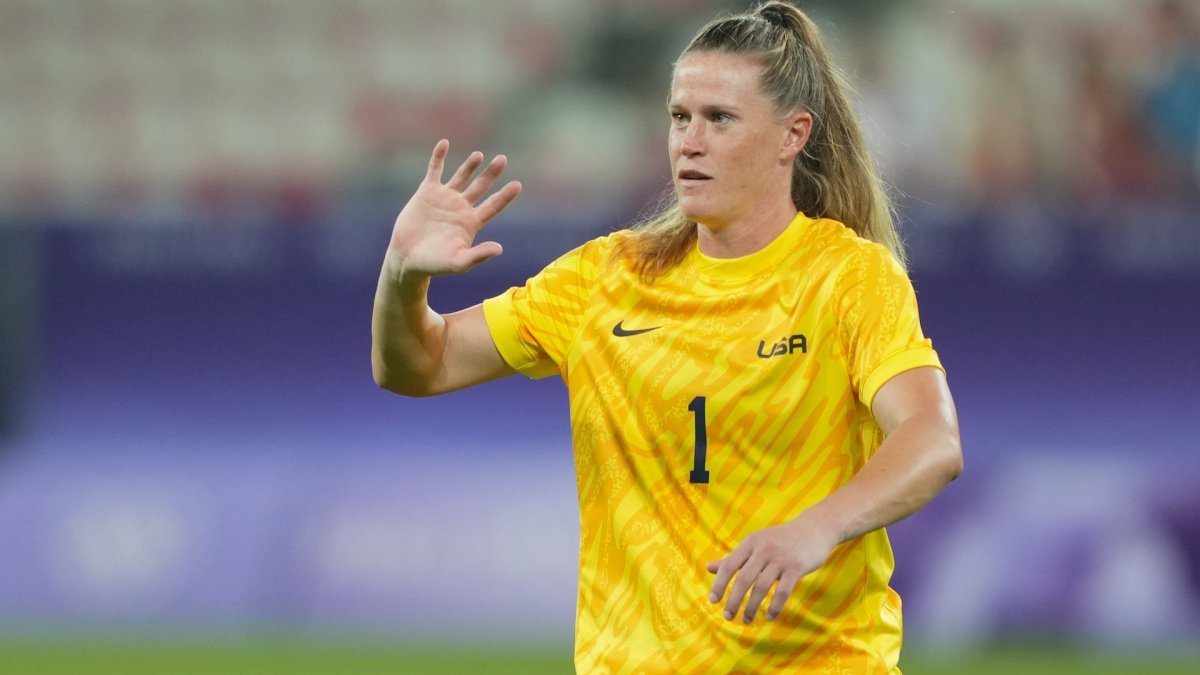 Alyssa Naeher records clean sheet in USWNT’s Olympic opener vs. Zambia ...