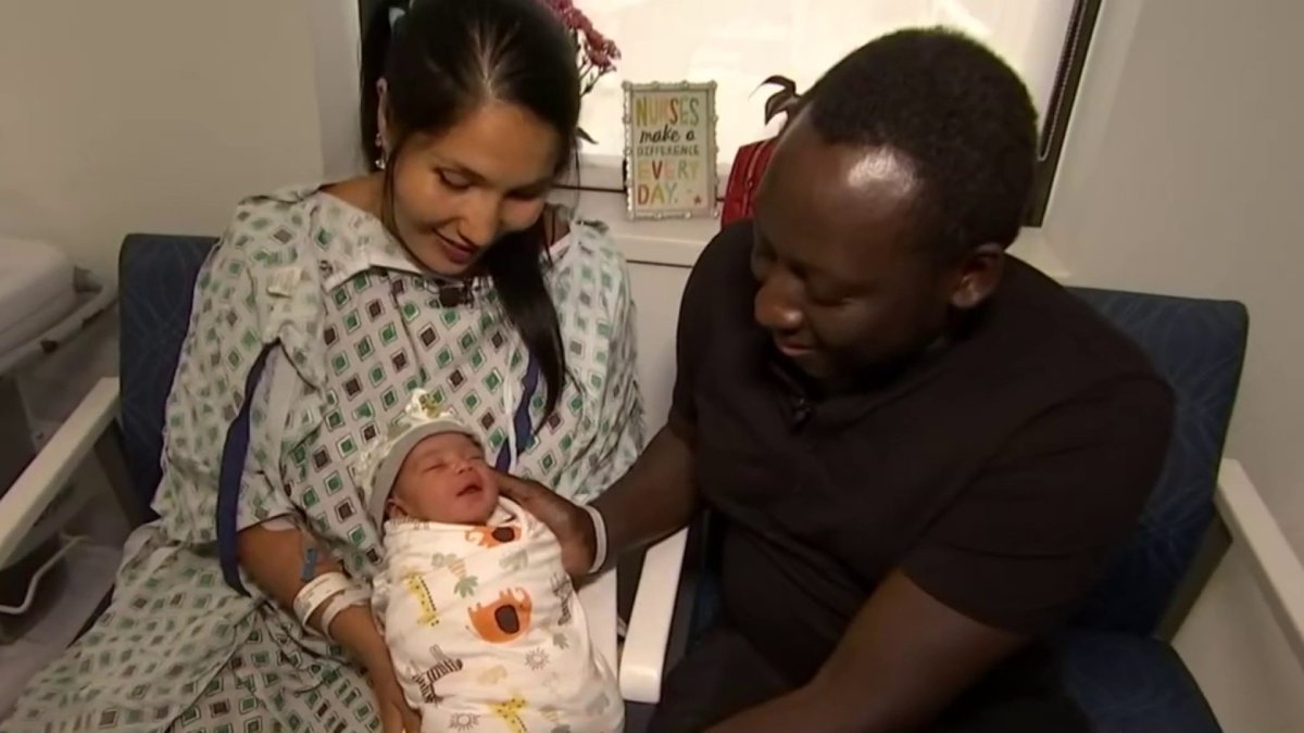 Long Island mom welcomes baby at home: ‘I’m giving birth right now ...