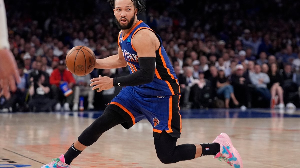 Jalen Brunson agrees to a four-year, 6.5 million extension with Knicks, AP source says