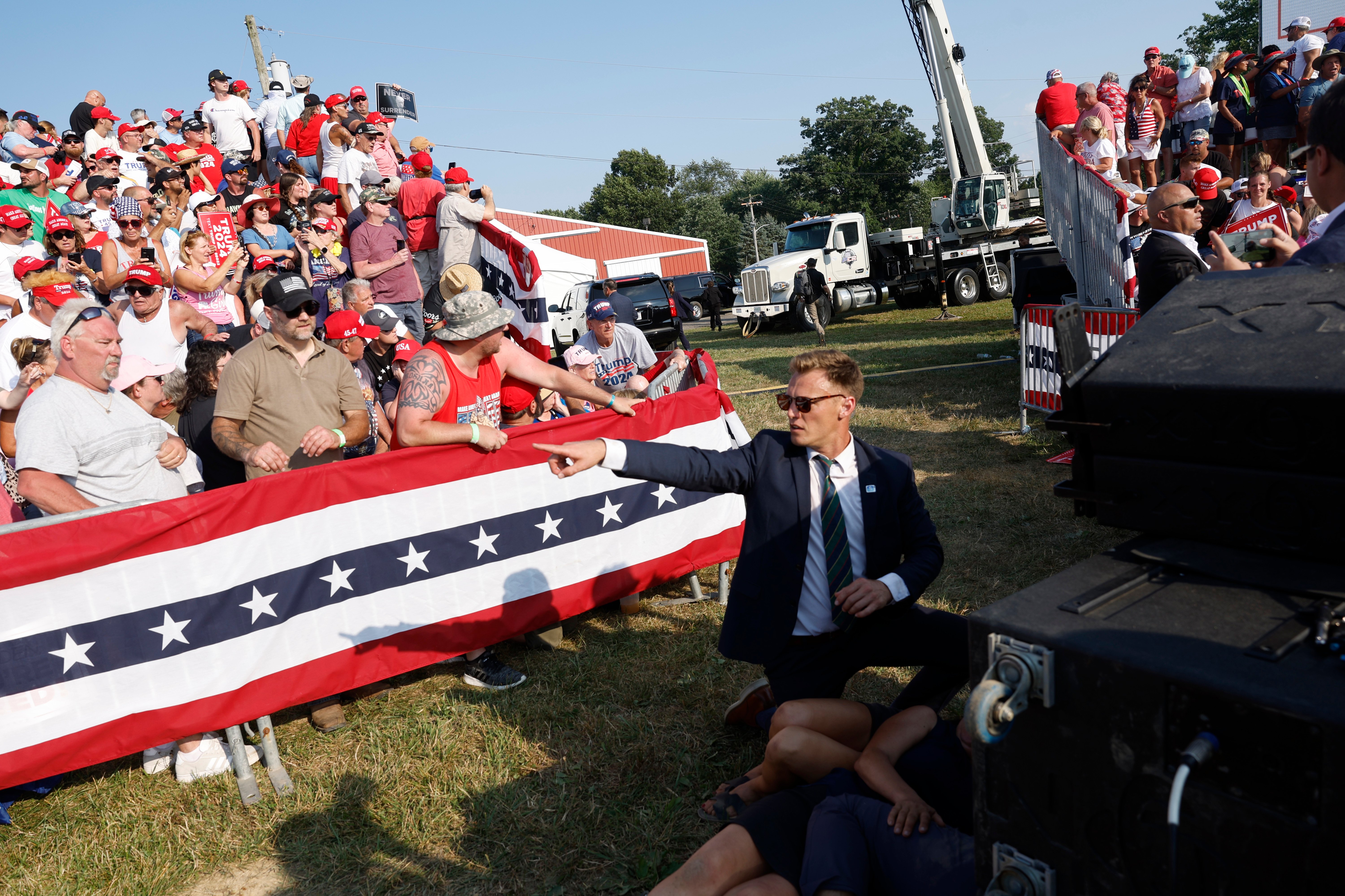 Trump Ralleh Photos: Former President Donald Trump injured in shooting at rally ...