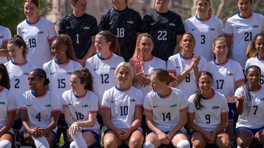 MARSEILLE, FRANCE – JULY 20: Lindsey Horan and United States pose for their team Olympic photo before USWNT training at the team hotel on July 20, 2024 in Marseille, France. (Photo by Brad Smith/ISI/Getty Images).