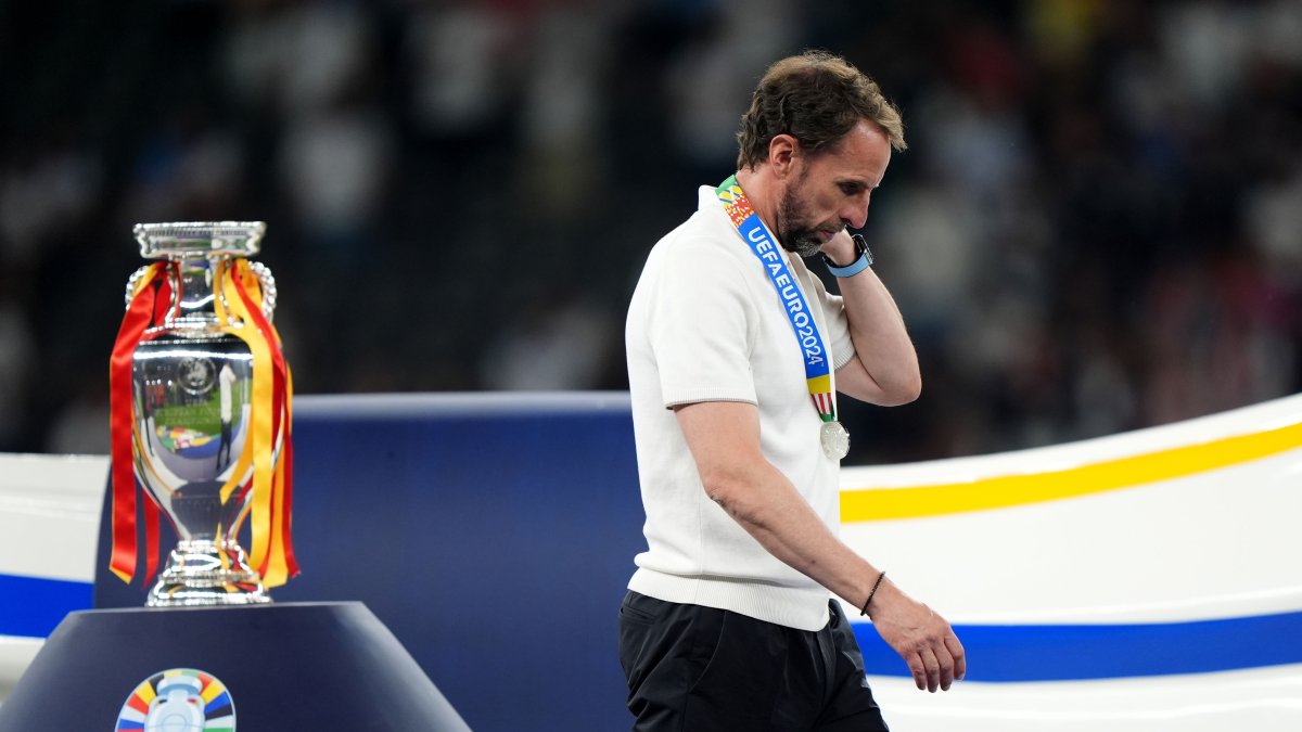 Gareth Southgate stepping down as England manager following Euro defeat ...