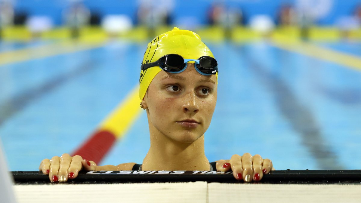 Who is Summer McIntosh? What to know about Canadian swimmer NBC New York