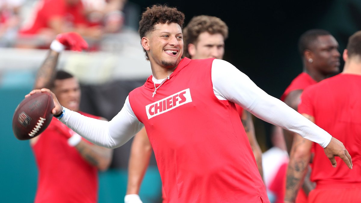 US flag football QB says he’s ‘better than Patrick Mahomes,’ Chiefs star hilariously responds