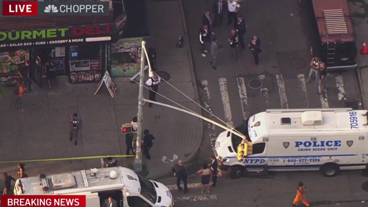 Suspect in custody after 2 NYPD sergeants shot on Lower East Side – NBC ...