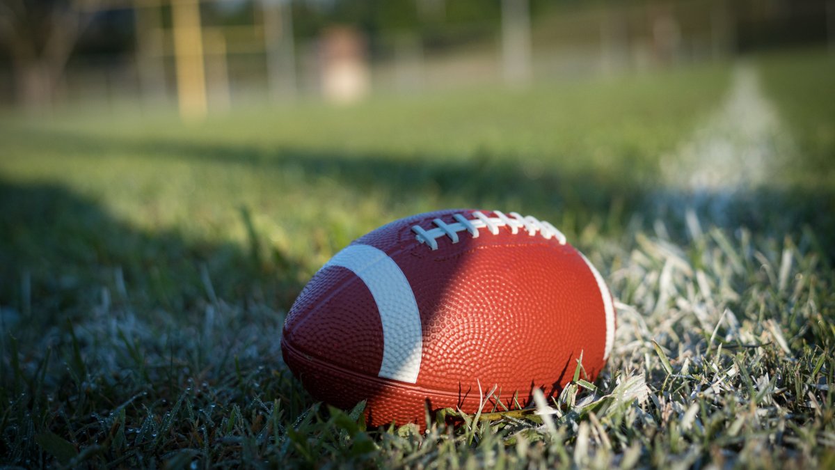 Alabama high school football player dies after critical game injury