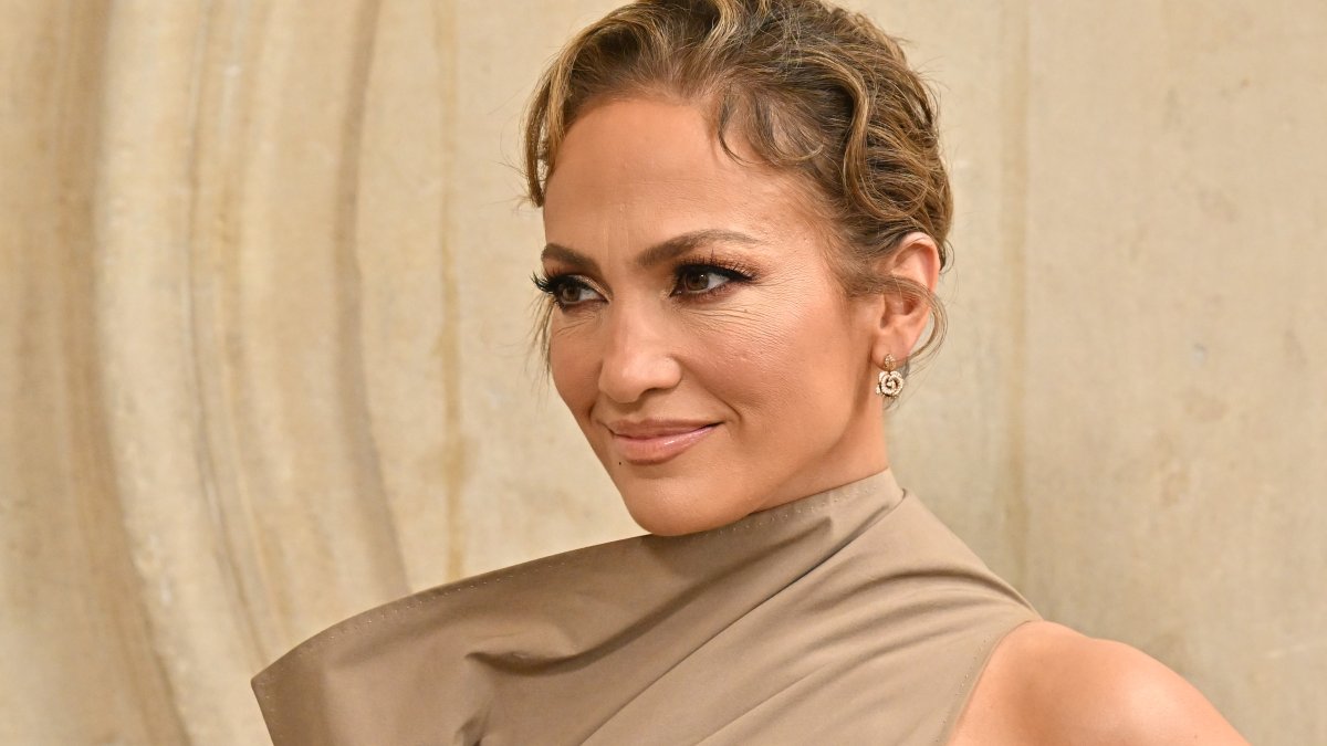 Jennifer Lopez returns to social media amid Ben Affleck divorce