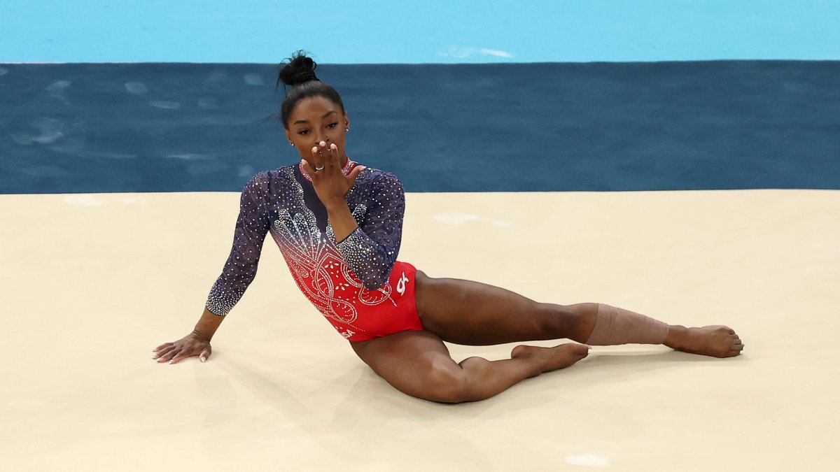 Video See Simone Biles’ silvermedal winning floor routine NBC New York