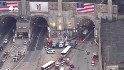 Chopper 4 shows traffic nightmare at Lincoln Tunnel