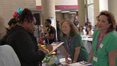 ‘Everybody's voice heard': Getting Philadelphians ready on National Voter Registration Day