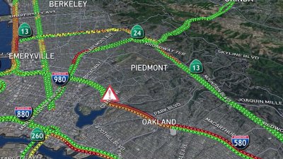 I-580 closed due to crash in Oakland