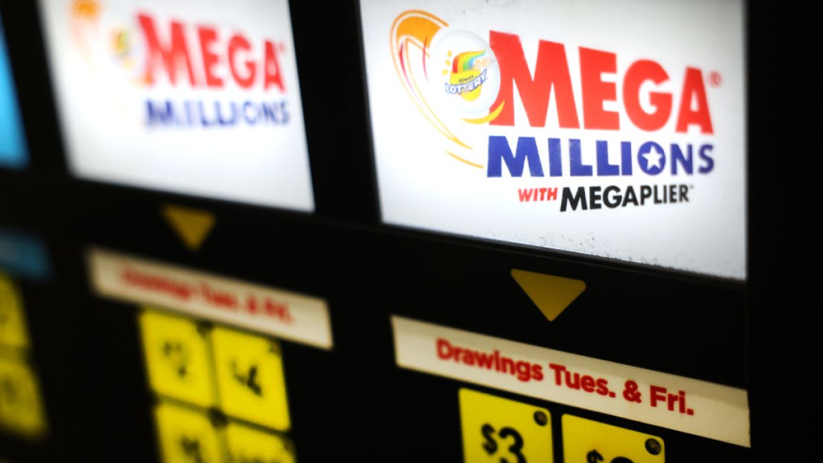 Winning numbers to be drawn Tuesday for 800 million Mega Millions