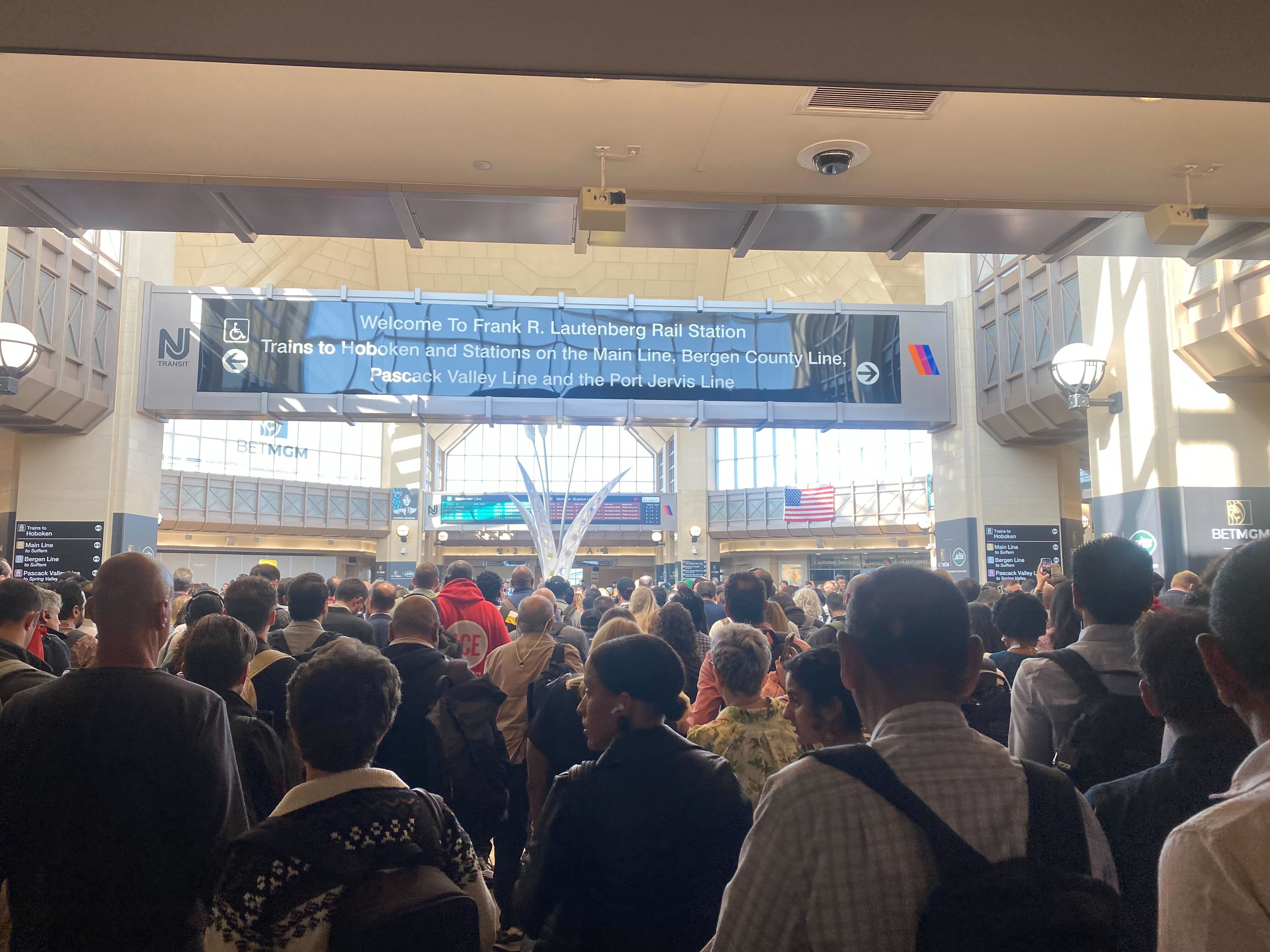 No NJ Transit? How to get to Shakira concerts at MetLife Stadium – NBC