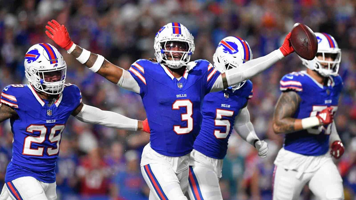 Damar Hamlin records first career interception for Buffalo Bills – NBC New  York