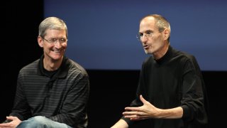 Tim Cook (left) and Steve Jobs in 2010.