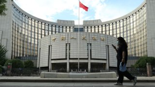 China’s central bank supplied 14-day cash to its banking system for the first time in months on Monday and at a lower interest rate, signaling its intent to further ease monetary conditions.