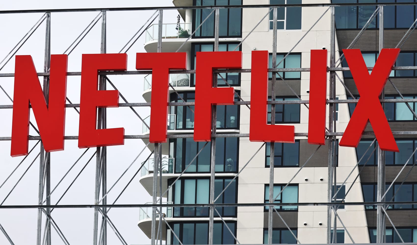 NJ board OKs preliminary stage of 0M Netflix manufacturing facility at ex-Military base NJ board OKs preliminary stage of 0M Netflix manufacturing facility at ex-Military base