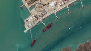 Maxar overview satellite imagery of the Fortune Galaxy Mahshahr Oil Terminal in Iran.