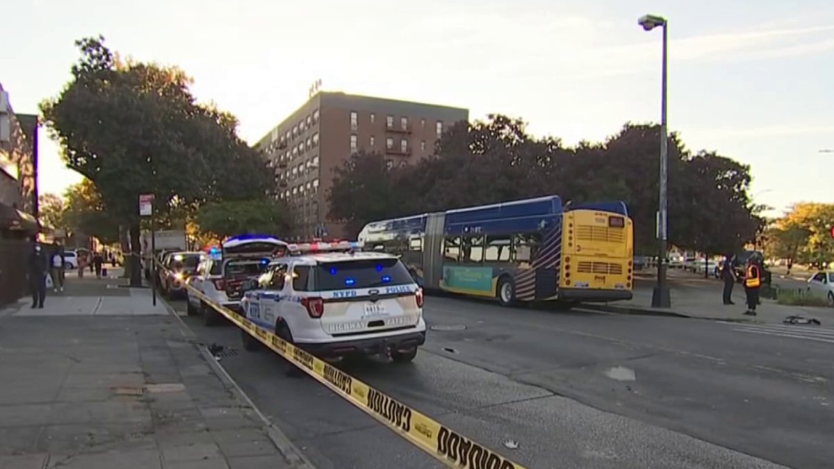 Man hospitalized after hit by MTA bus in Brooklyn – NBC New York
