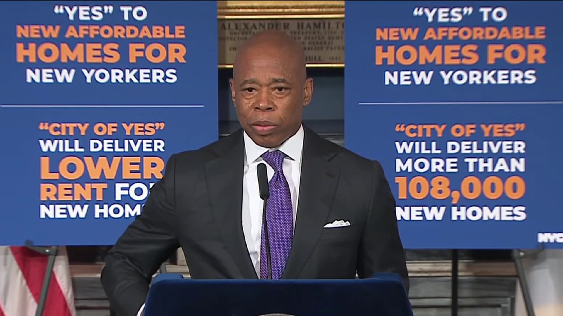 Mayor Adams warms to Trump, would not rule out turning into a Republican Mayor Adams warms to Trump, would not rule out turning into a Republican