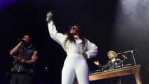 NEWARK, NEW JERSEY - MAY 12:  Ja Rule, Ashanti, and DJ Cassidy attend Pass The Mic Live at Prudential Center on May 12, 2023 in Newark, New Jersey. (Photo by Johnny Nunez/WireImage)