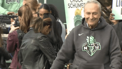 Chuck Schumer dances on float at NY Liberty parade