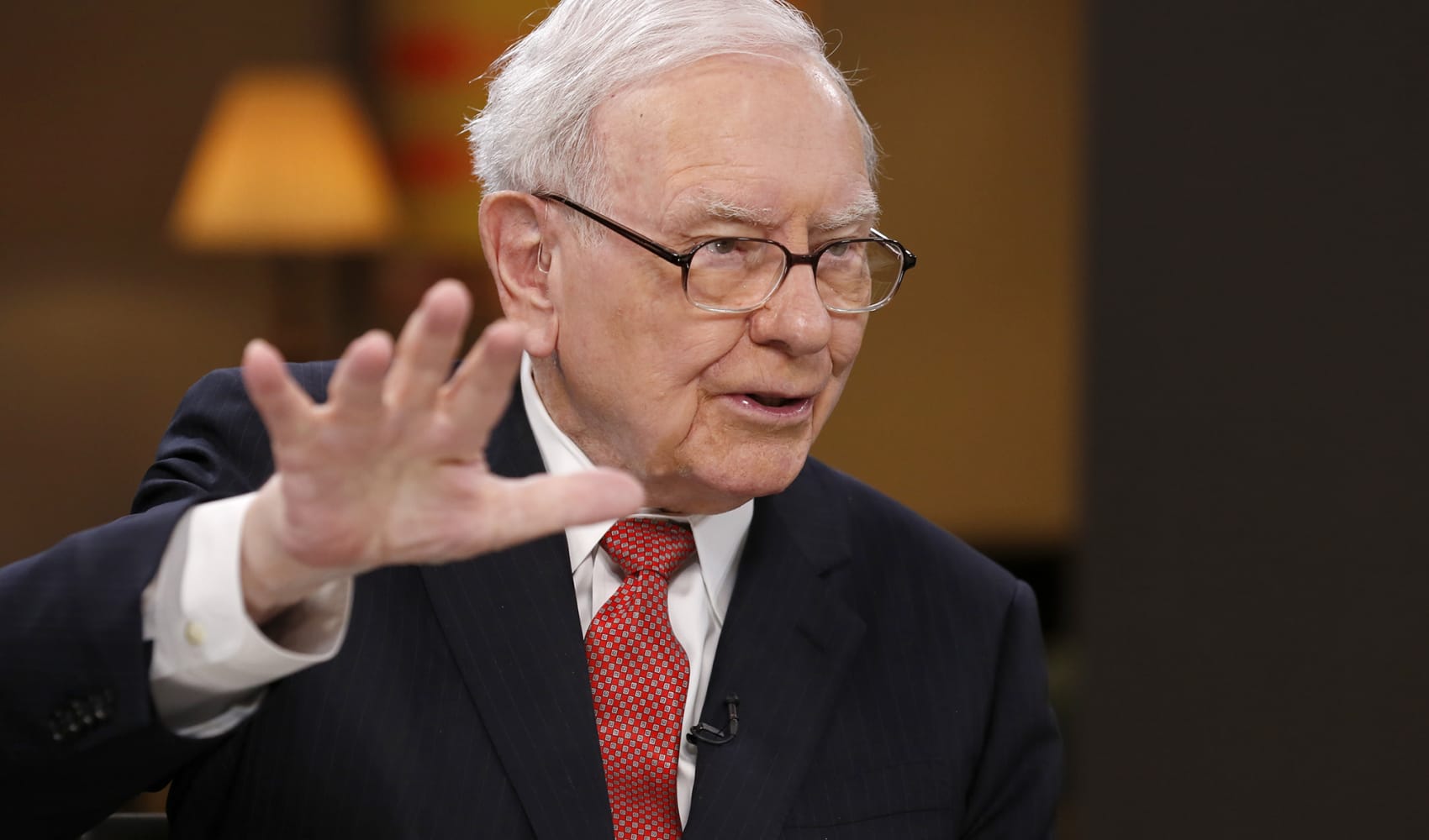 Warren Buffett speaks out against creating family wealth dynasties, gives away another $1.1 billion