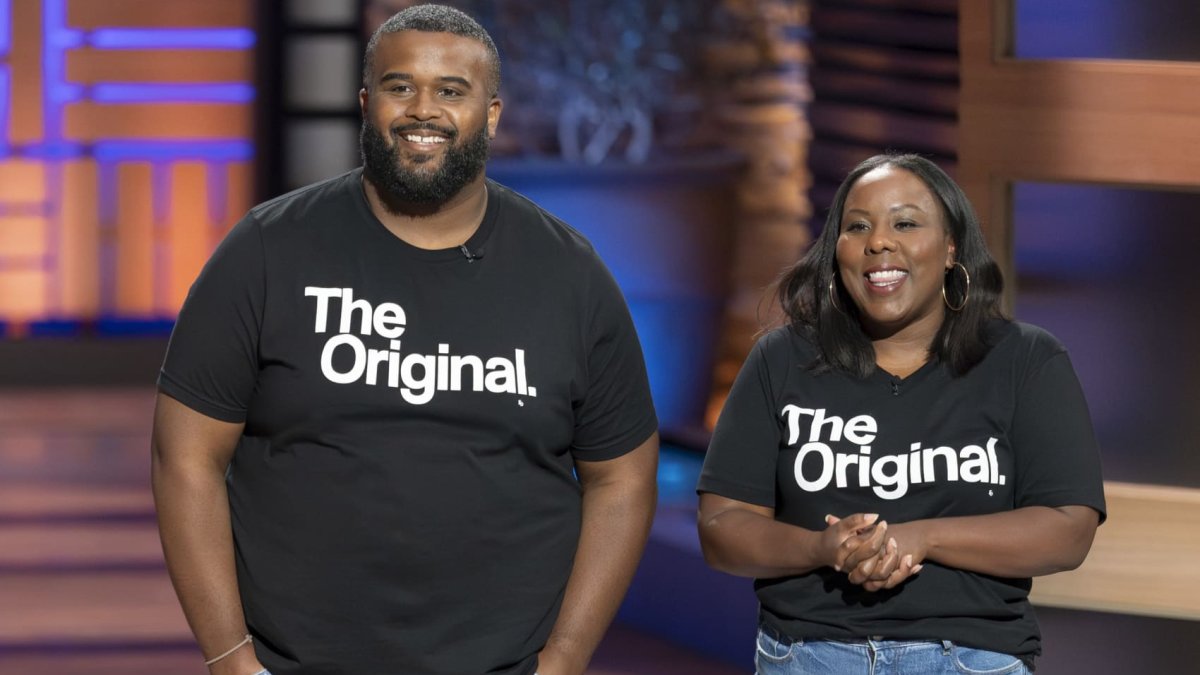 Couple launched a T-shirt side hustle endorsed by Oprah—their business could bring in 0,000 this year