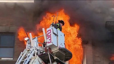 Firefighter badly hurt after 40-foot fall at NYC building fire