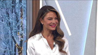 Maria Menounos on best time to put up Christmas tree