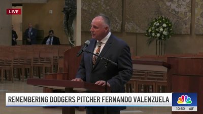 Mike Scioscia shares candid moments he had with Fernando Valenzuela