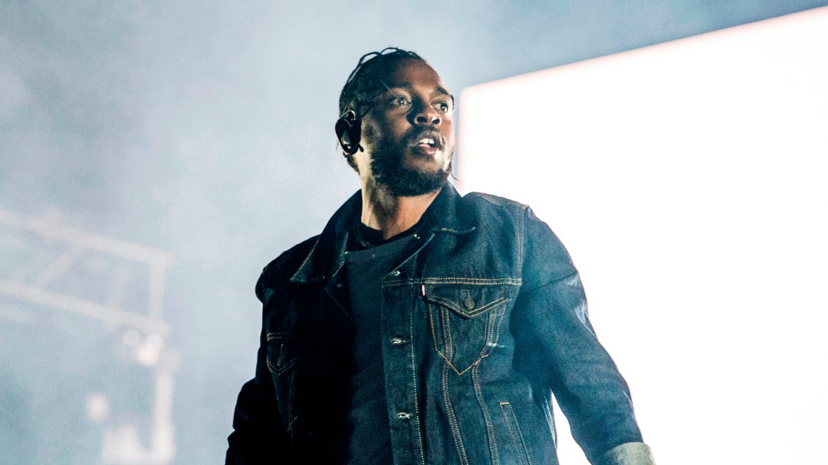 Kendrick Lamar Surprises Fans with Release of New Album ‘GNX’ – NBC New York