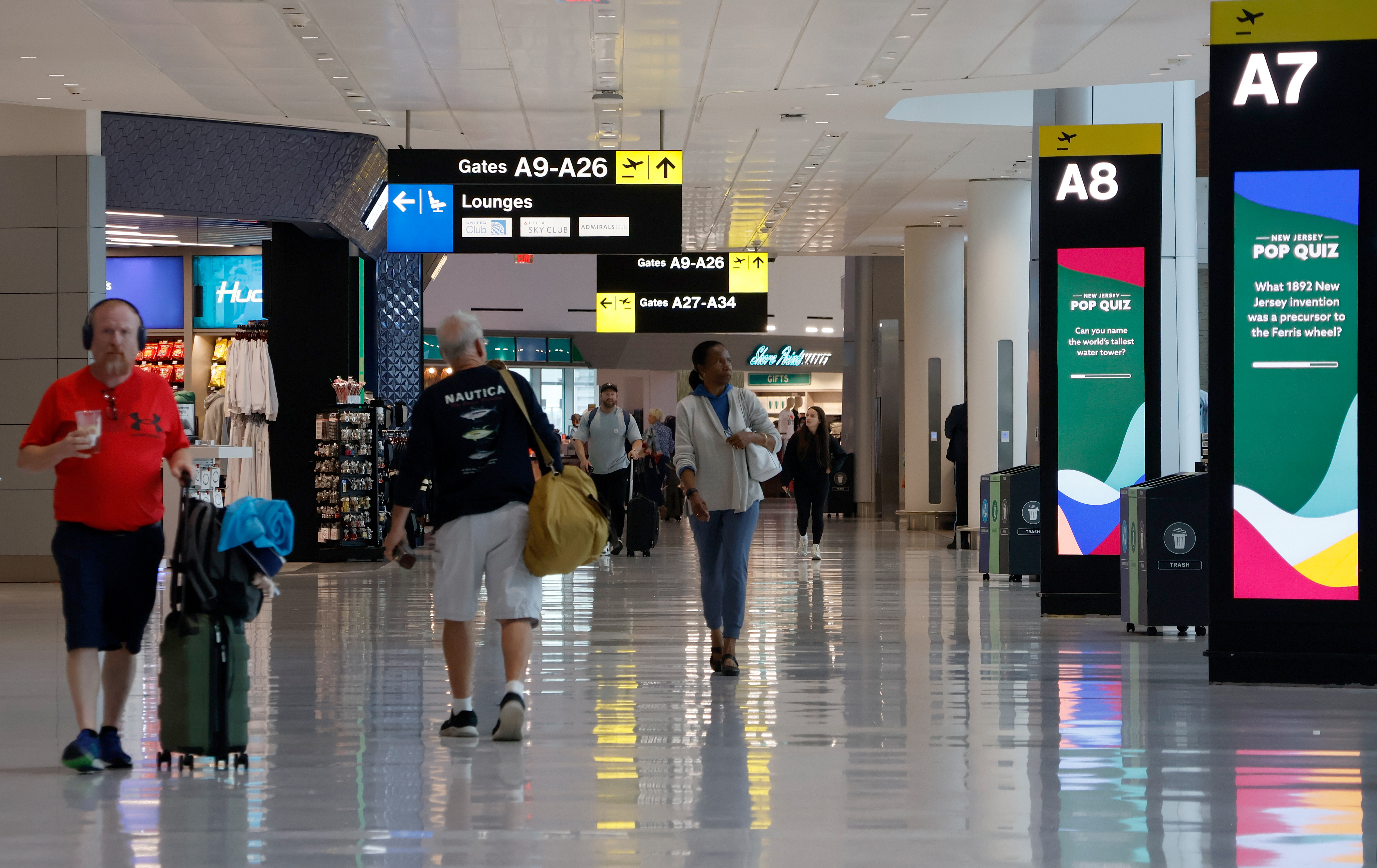 Flights into Newark Airport dealing with delays on account of air site visitors ‘staffing points’ Flights into Newark Airport dealing with delays on account of air site visitors ‘staffing points’