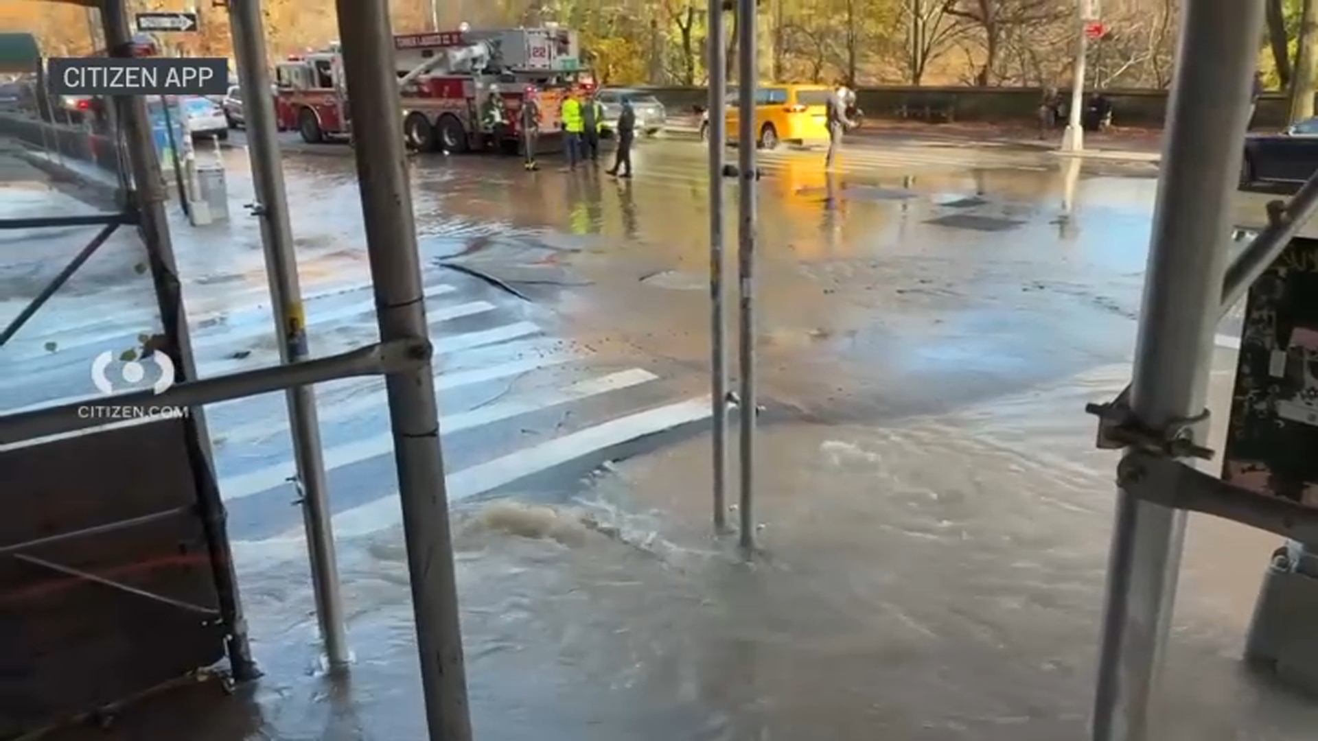 A, B, C and D trains suspended in Manhattan after water primary break A, B, C and D trains suspended in Manhattan after water primary break