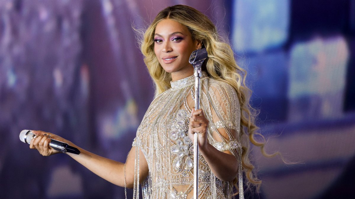 When and how to watch Beyoncé perform live on Netflix this Christmas