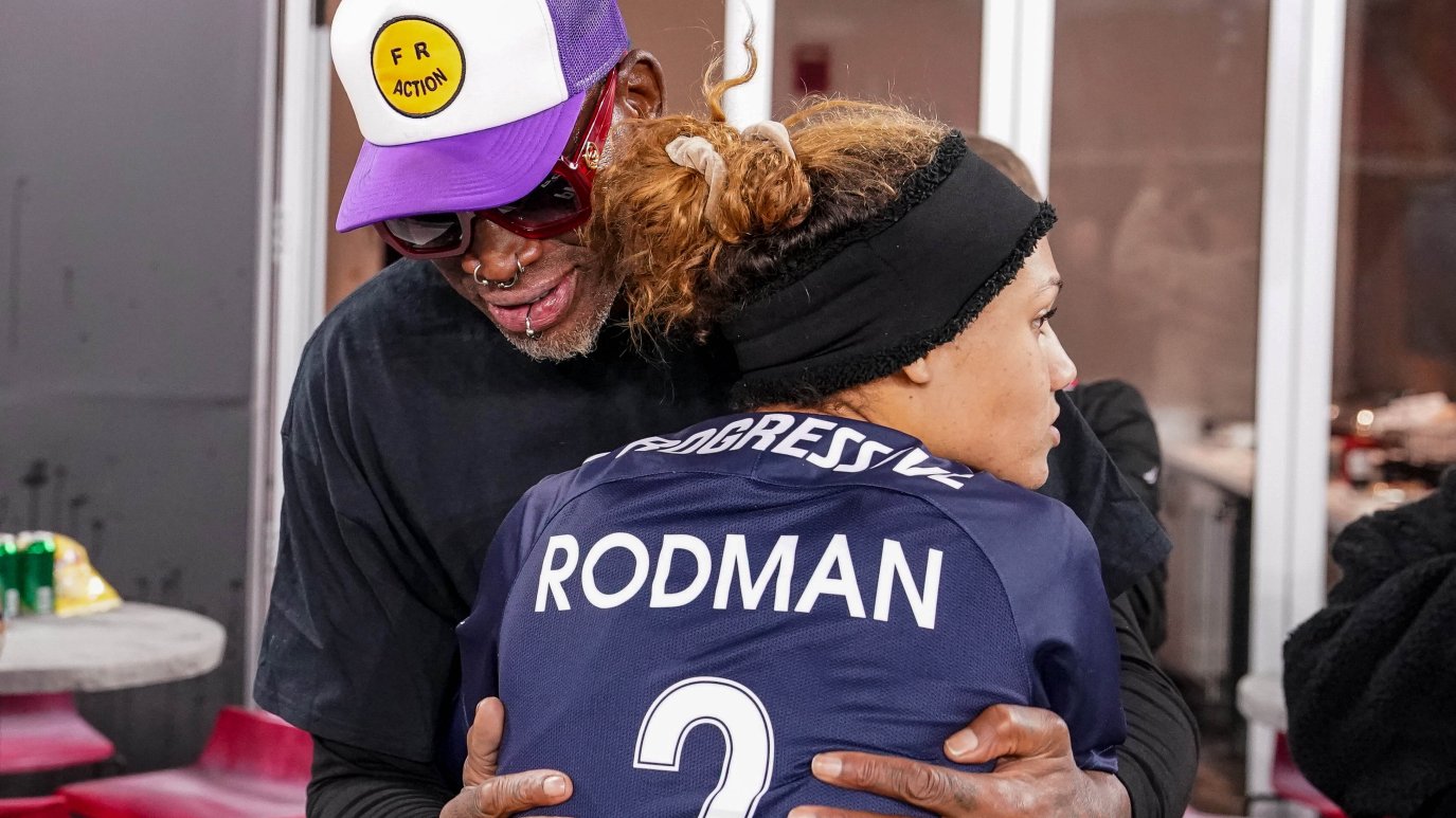 Dennis Rodman apologizes to estranged daughter Trinity – NBC New York