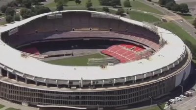 Why DC's mayor says Maryland is holding up an RFK stadium deal