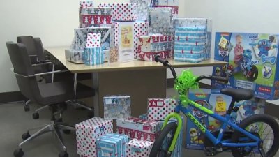 Gift drive for Mount Vernon Triangle ‘grand families'