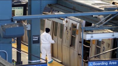 Woman dies after being set on fire aboard F train in Brooklyn