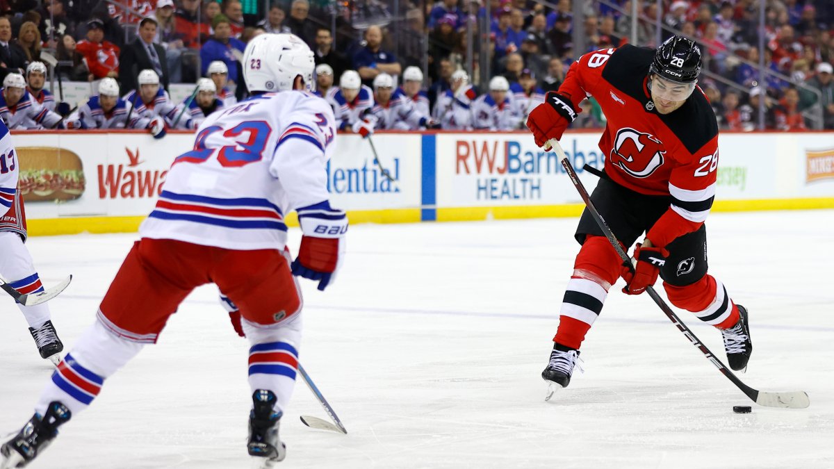 Devils Shut Out Rangers 5-0 in Newark