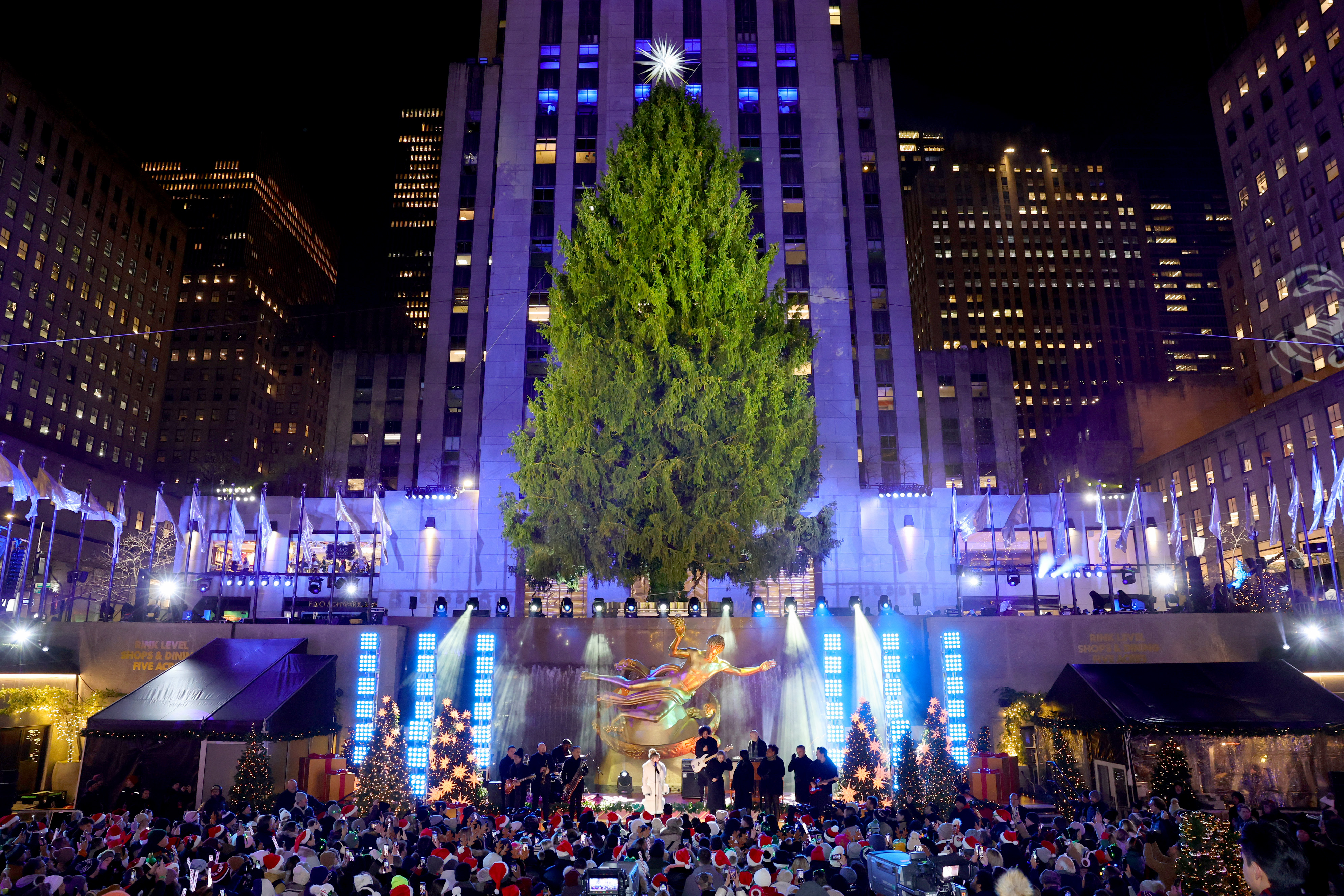 Rockefeller Heart Tree Lighting 2024: Street closures, what to know for those who’re heading to Midtown on Wednesday Rockefeller Heart Tree Lighting 2024: Street closures, what to know for those who’re heading to Midtown on Wednesday