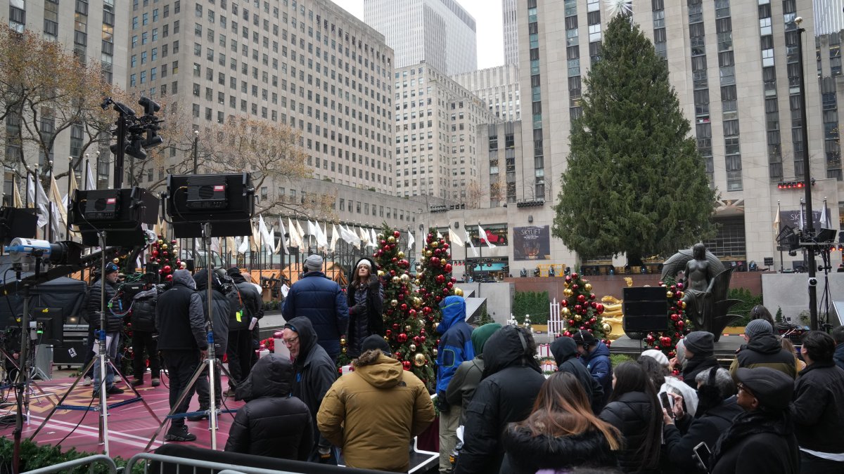 Rockefeller Center Christmas Tree Lighting 2024: Dates, Performers, and Road Closures