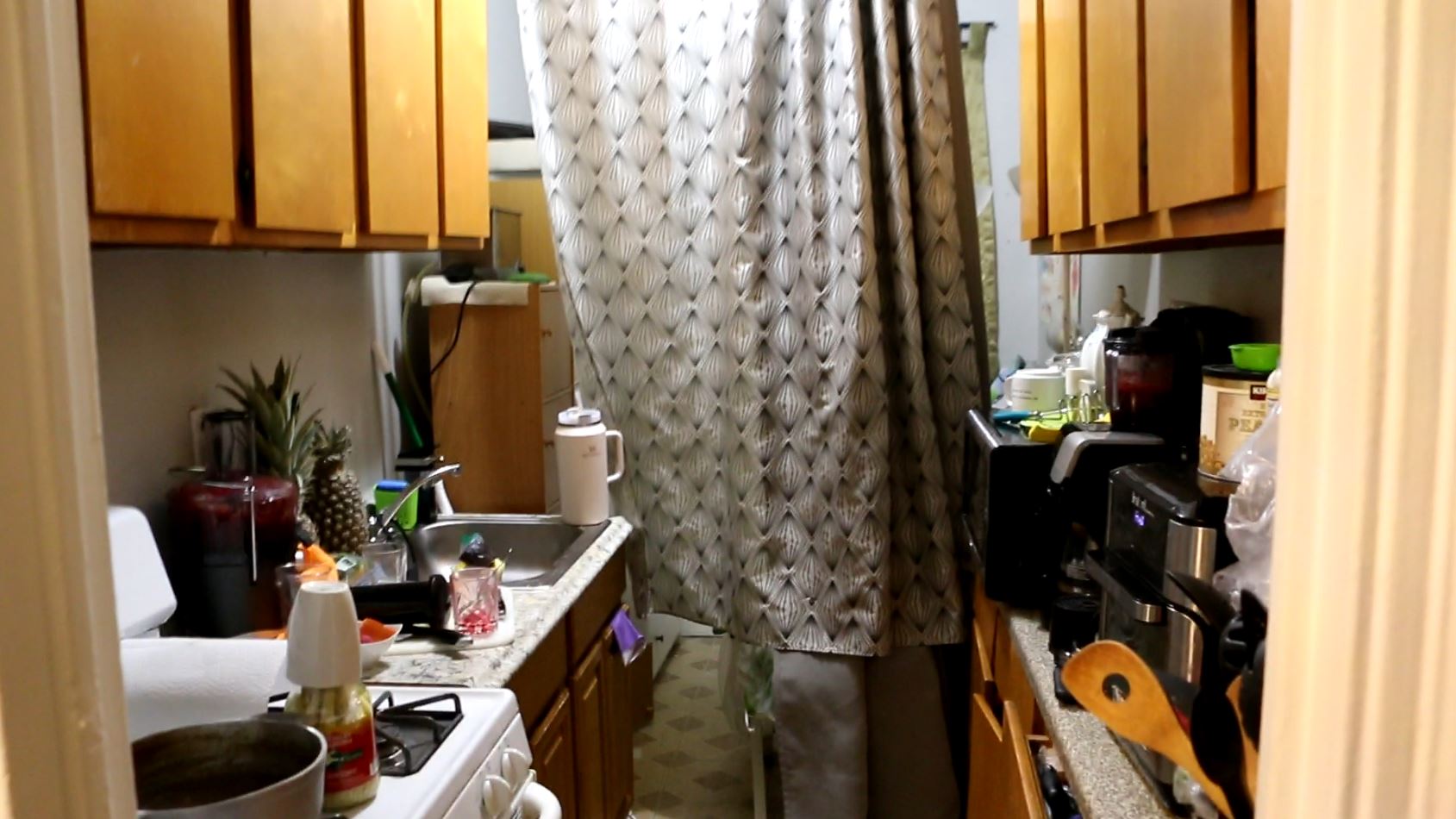 Faux Lengthy Island dentist busted pulling girl’s enamel in her kitchen: DA Faux Lengthy Island dentist busted pulling girl’s enamel in her kitchen: DA