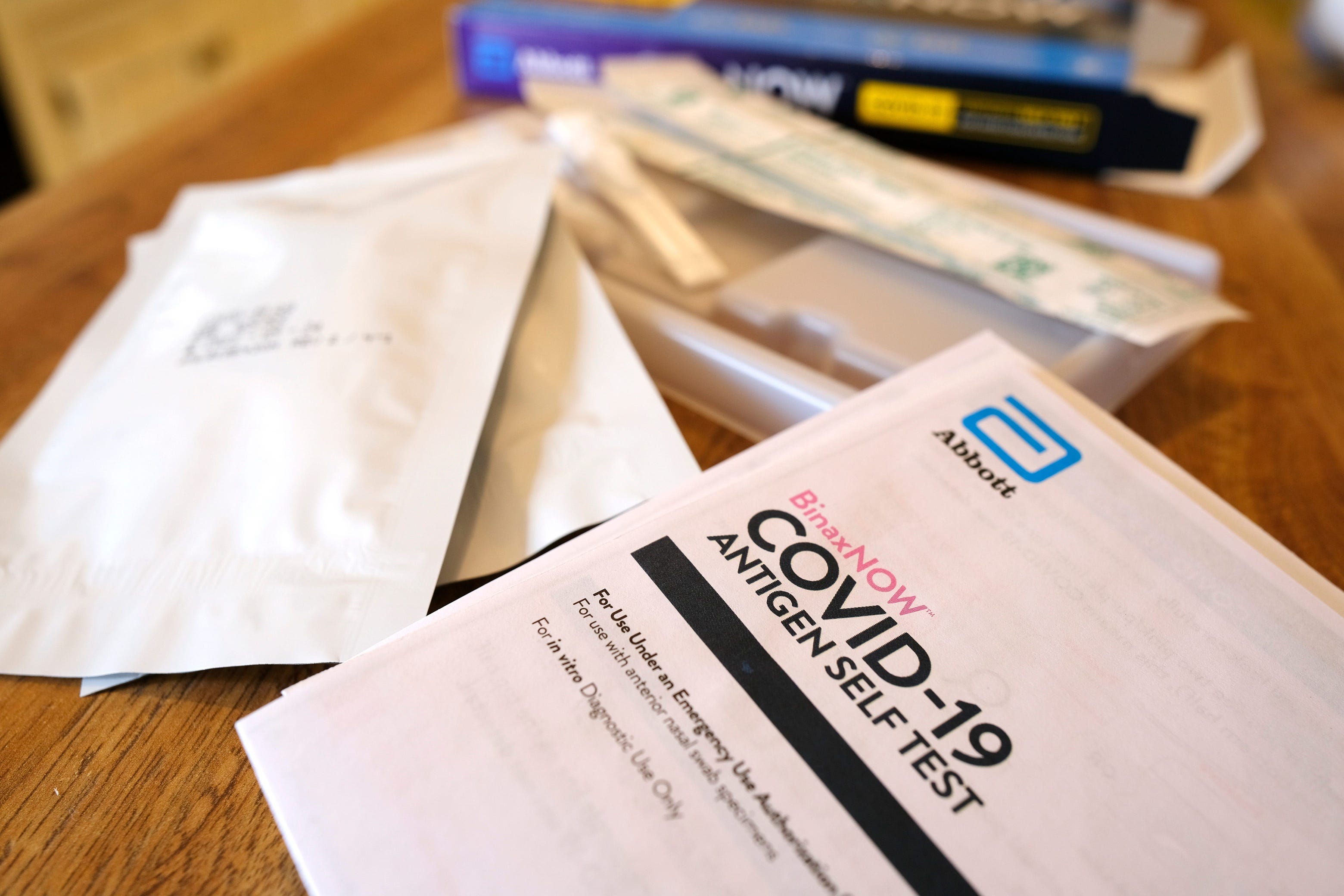 Most NY adults who get COVID cope with signs for a month or extra: Well being officers Most NY adults who get COVID cope with signs for a month or extra: Well being officers