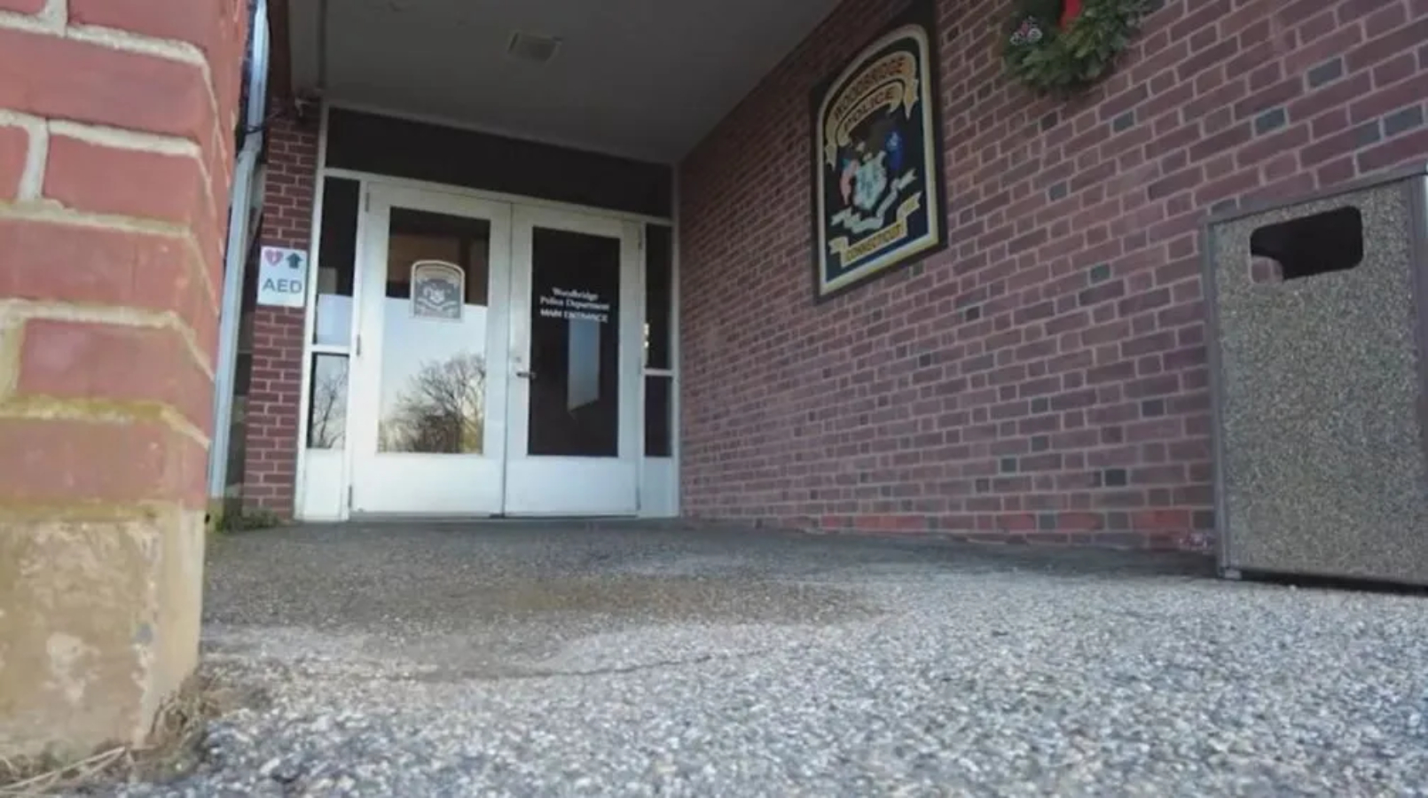 Man arrested for spray-painting swastikas on particular person’s garden in Connecticut: PD Man arrested for spray-painting swastikas on particular person’s garden in Connecticut: PD